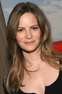 Jennifer Jason Leigh