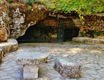 Vjetrenica Cave, Ravno